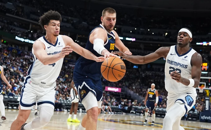 AP Photo/David Zalubowski